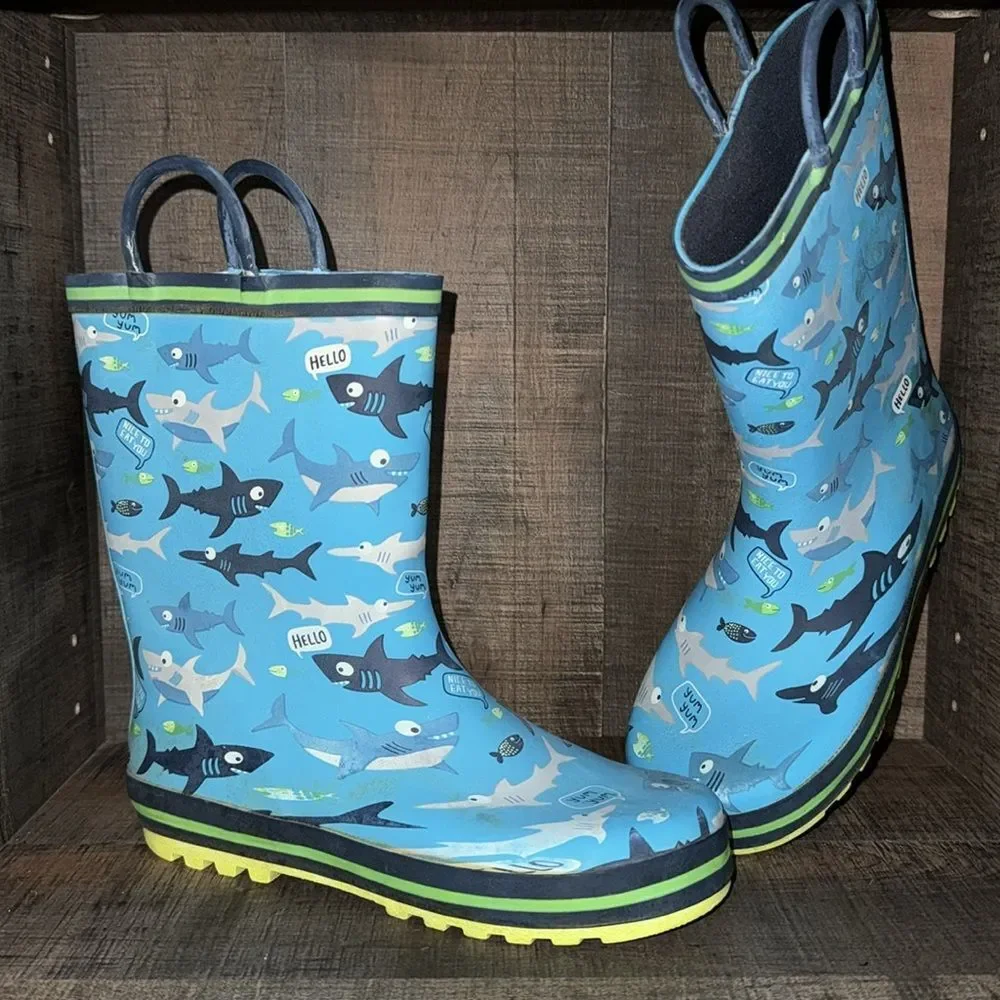 RAIN‎ BOOTS- size 3